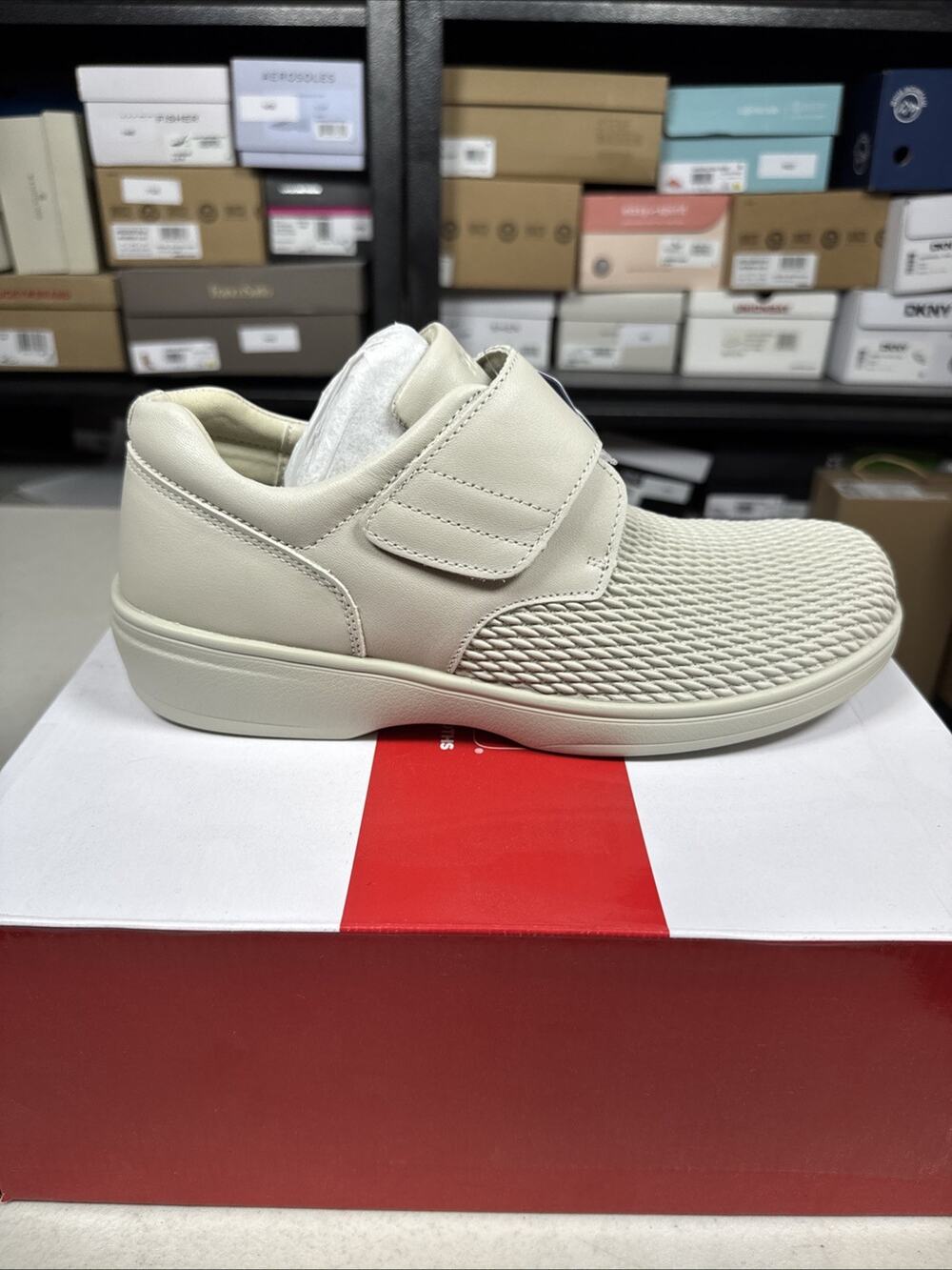 Women's 10.5 Propet Olivia Women's Oxford Stretchable Ortho Slip-On in